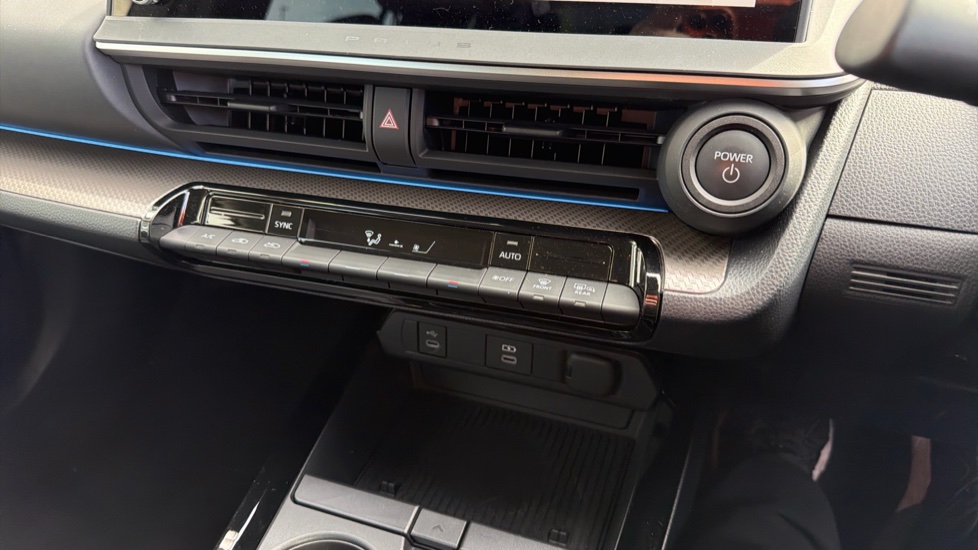 Toyota Prius 2.0 PHEV Design 5dr CVT Hatchback - Image 36