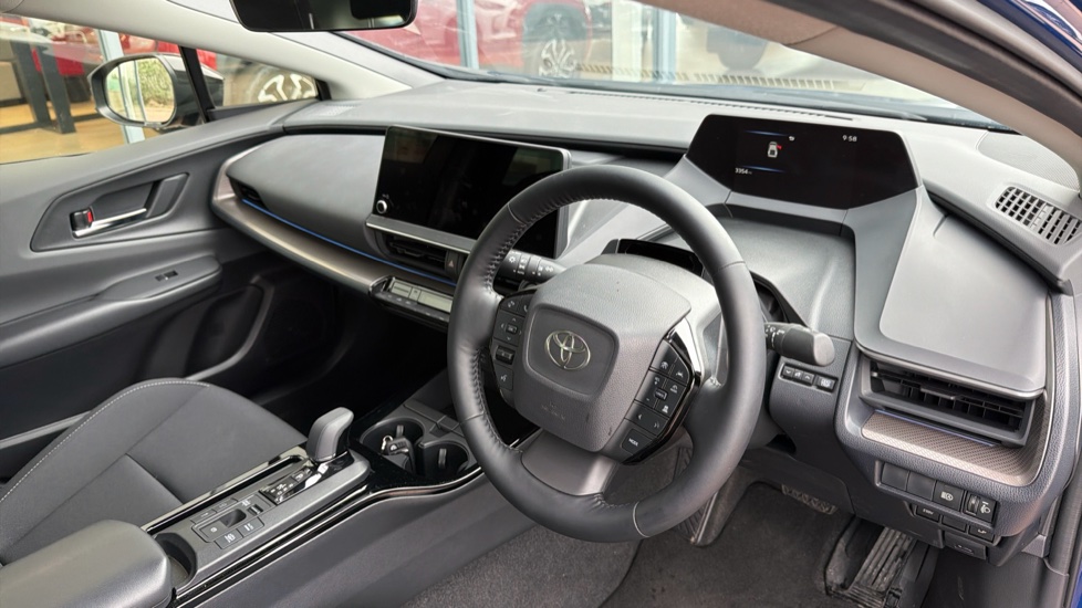 Toyota Prius 2.0 PHEV Design 5dr CVT Hatchback - Image 25