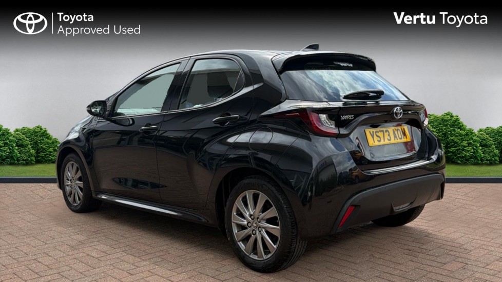 Toyota Yaris 1.5 Hybrid Icon 5dr CVT Hybrid Hatchback - Image 4
