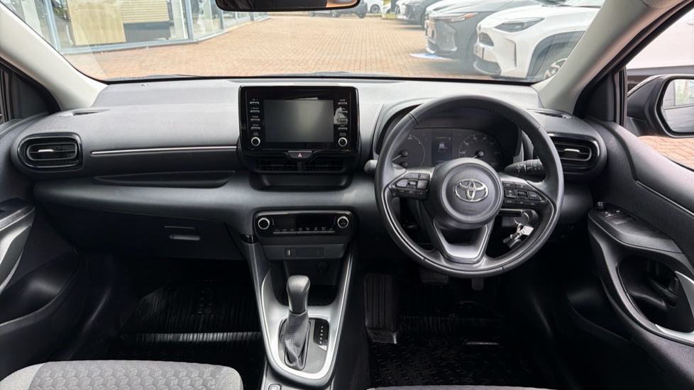 Toyota Yaris 1.5 Hybrid Icon 5dr CVT Hybrid Hatchback - Image 6