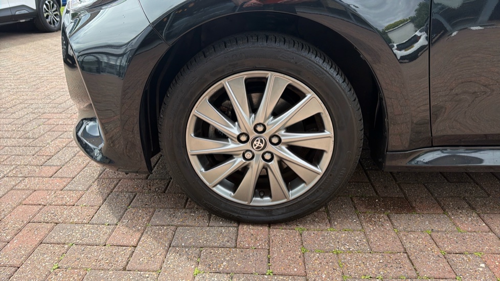 Toyota Yaris 1.5 Hybrid Icon 5dr CVT Hybrid Hatchback - Image 42