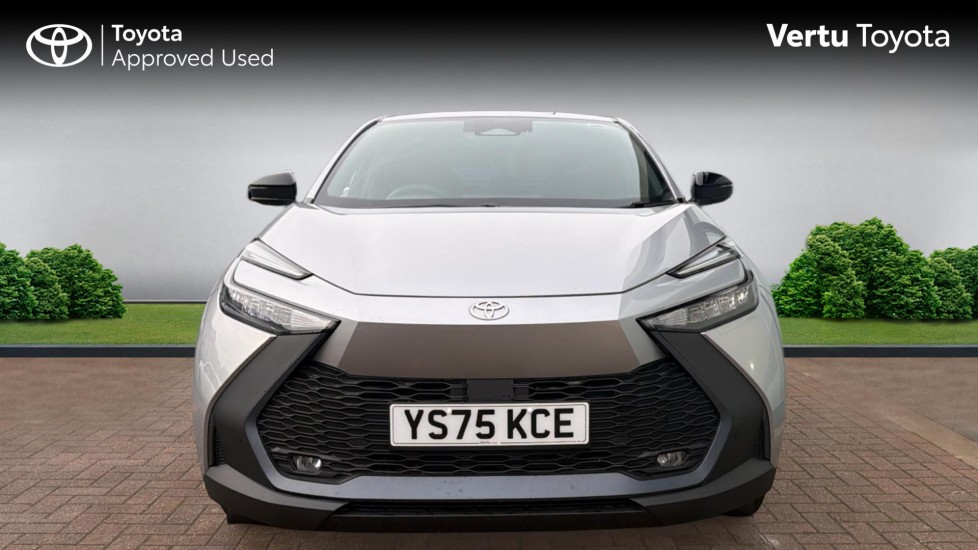 Toyota C-HR 1.8 Hybrid Design 5dr CVT Hybrid Hatchback - Image 15