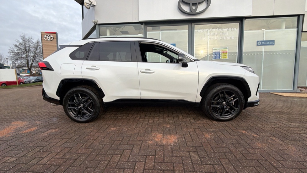 Toyota RAV4 2.5 PHEV GR Sport 5dr CVT Estate - Image 16