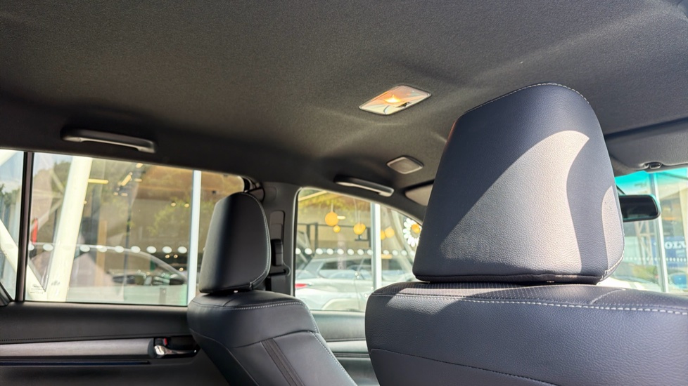 Toyota Hilux Diesel Invincible X D/Cab Pick Up 2.8 D 48V Auto - Image 19