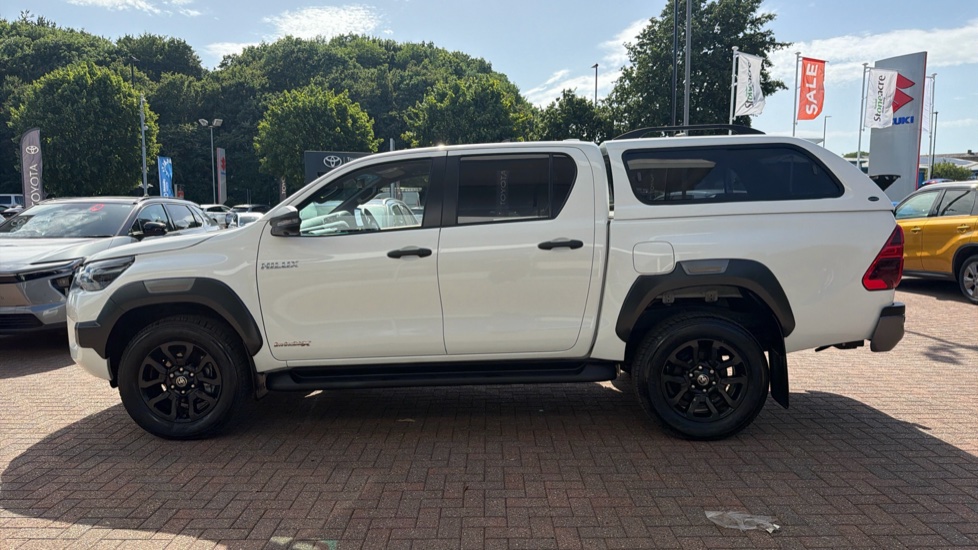 Toyota Hilux Diesel Invincible X D/Cab Pick Up 2.8 D 48V Auto - Image 24
