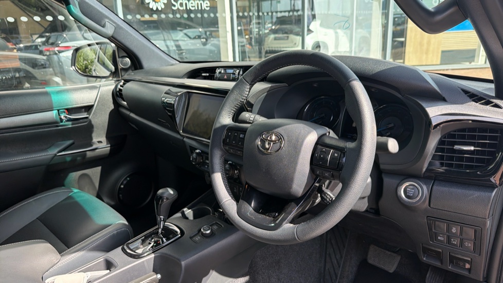 Toyota Hilux Diesel Invincible X D/Cab Pick Up 2.8 D 48V Auto - Image 34