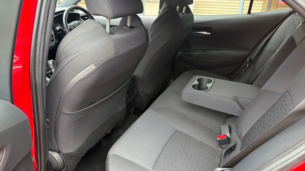 Toyota Corolla 1.8 VVT-i Hybrid Icon Tech 5dr CVT Hybrid Hatchback - Image 8