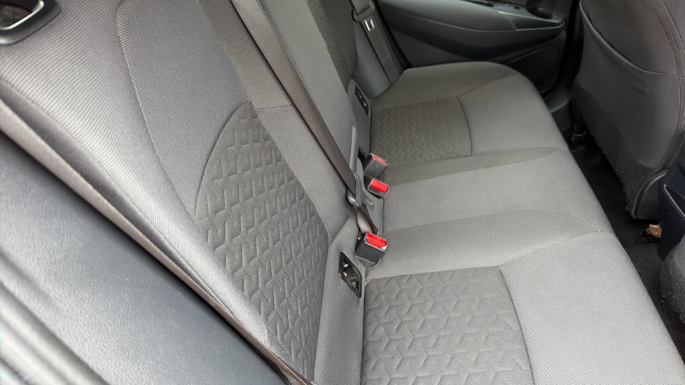 Toyota Corolla 1.8 VVT-i Hybrid Icon Tech 5dr CVT Hybrid Hatchback - Image 14