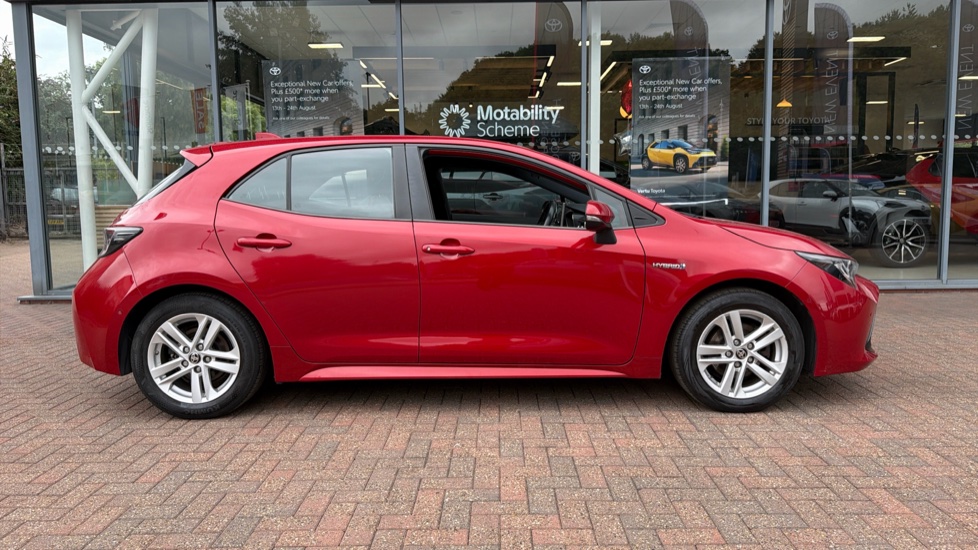 Toyota Corolla 1.8 VVT-i Hybrid Icon Tech 5dr CVT Hybrid Hatchback - Image 23