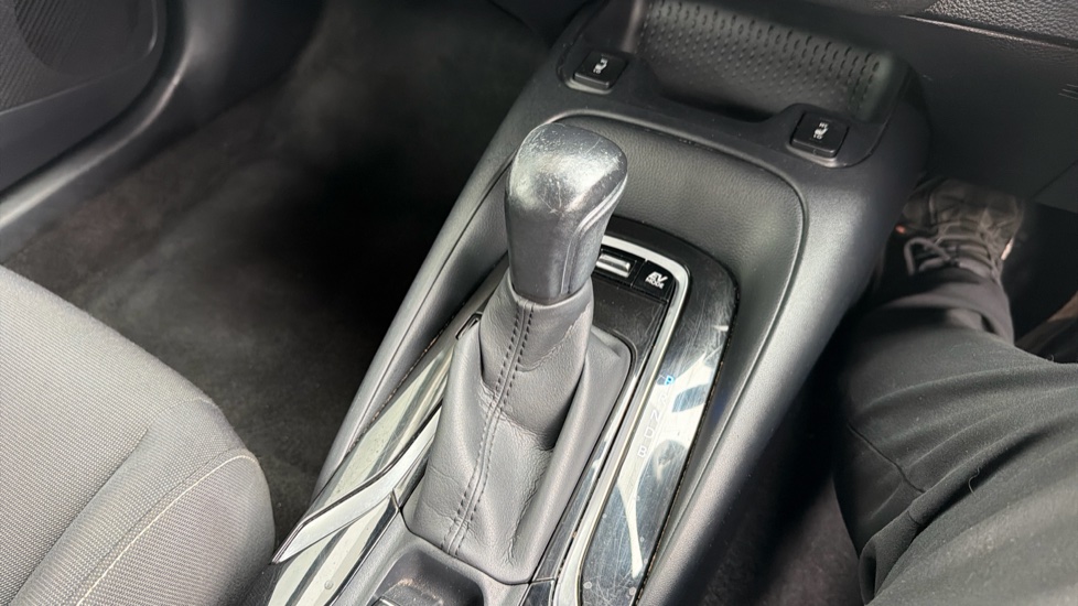 Toyota Corolla 1.8 VVT-i Hybrid Icon Tech 5dr CVT Hybrid Hatchback - Image 39