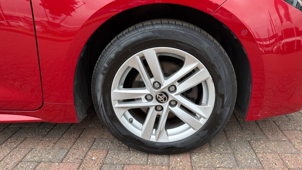 Toyota Corolla 1.8 VVT-i Hybrid Icon Tech 5dr CVT Hybrid Hatchback - Image 40
