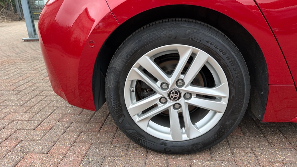 Toyota Corolla 1.8 VVT-i Hybrid Icon Tech 5dr CVT Hybrid Hatchback - Image 41