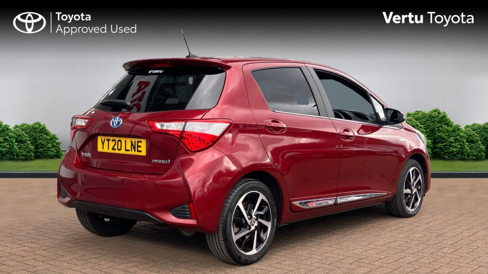Toyota Yaris 1.5 Hybrid Excel 5dr CVT Hybrid Hatchback - Image 2