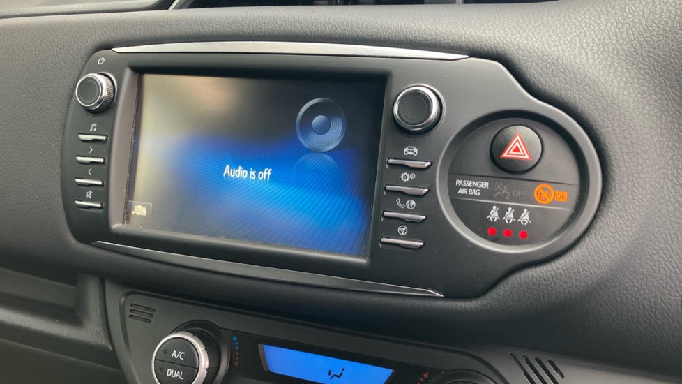 Toyota Yaris 1.5 Hybrid Excel 5dr CVT Hybrid Hatchback - Image 7