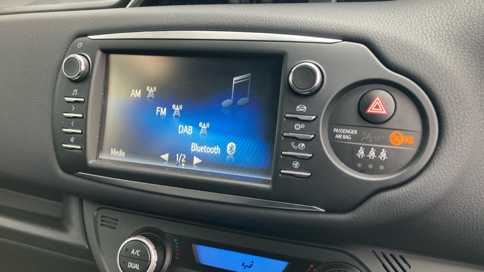Toyota Yaris 1.5 Hybrid Excel 5dr CVT Hybrid Hatchback - Image 23