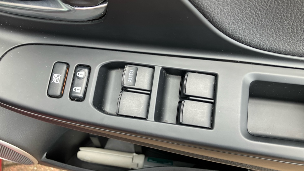 Toyota Yaris 1.5 Hybrid Excel 5dr CVT Hybrid Hatchback - Image 26