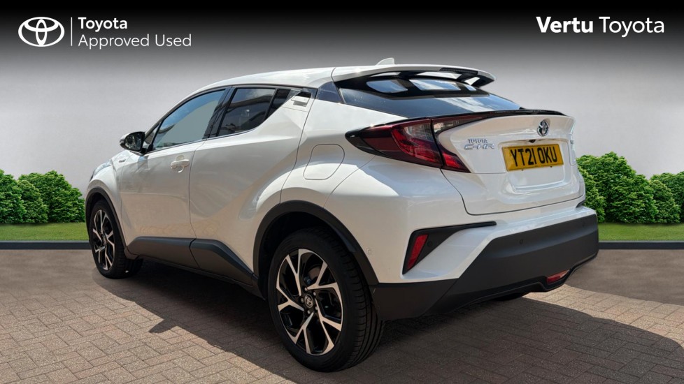 Toyota C-HR 1.8 Hybrid GR Sport 5dr CVT Hybrid Hatchback - Image 4