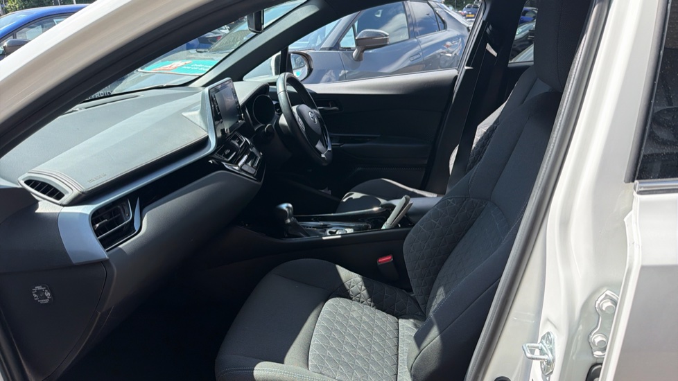 Toyota C-HR 1.8 Hybrid GR Sport 5dr CVT Hybrid Hatchback - Image 5