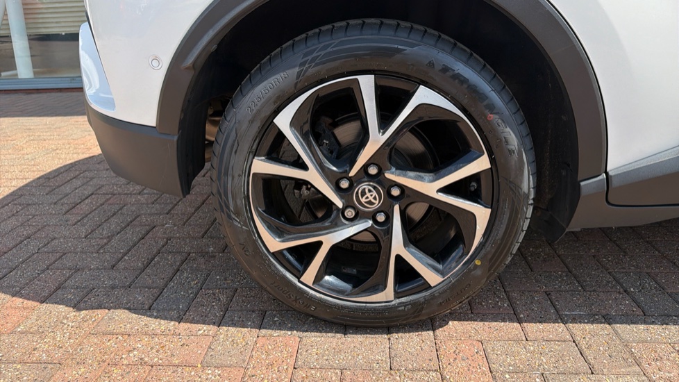 Toyota C-HR 1.8 Hybrid GR Sport 5dr CVT Hybrid Hatchback - Image 41