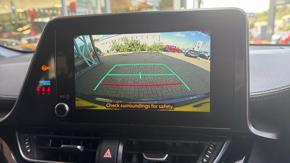 Toyota C-HR 1.8 Hybrid Design 5dr CVT Hybrid Hatchback - Image 33