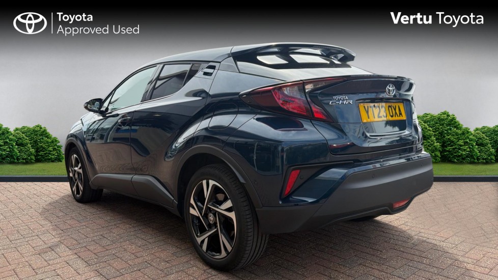 Toyota C-HR 1.8 Hybrid Design 5dr CVT Hybrid Hatchback - Image 4