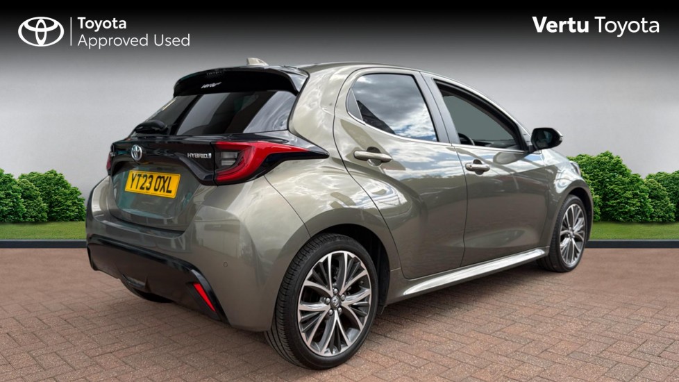 Toyota Yaris 1.5 Hybrid Excel 5dr CVT Hybrid Hatchback - Image 2