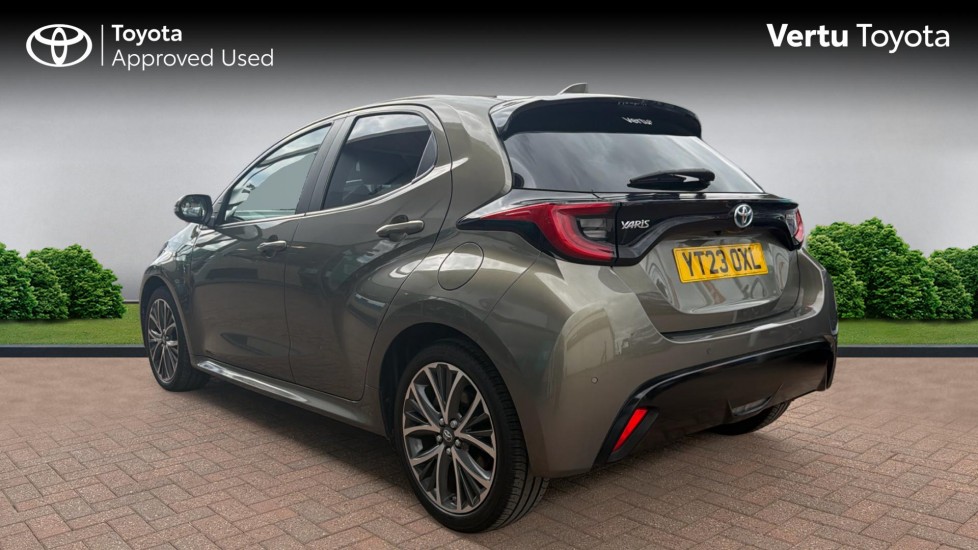 Toyota Yaris 1.5 Hybrid Excel 5dr CVT Hybrid Hatchback - Image 4