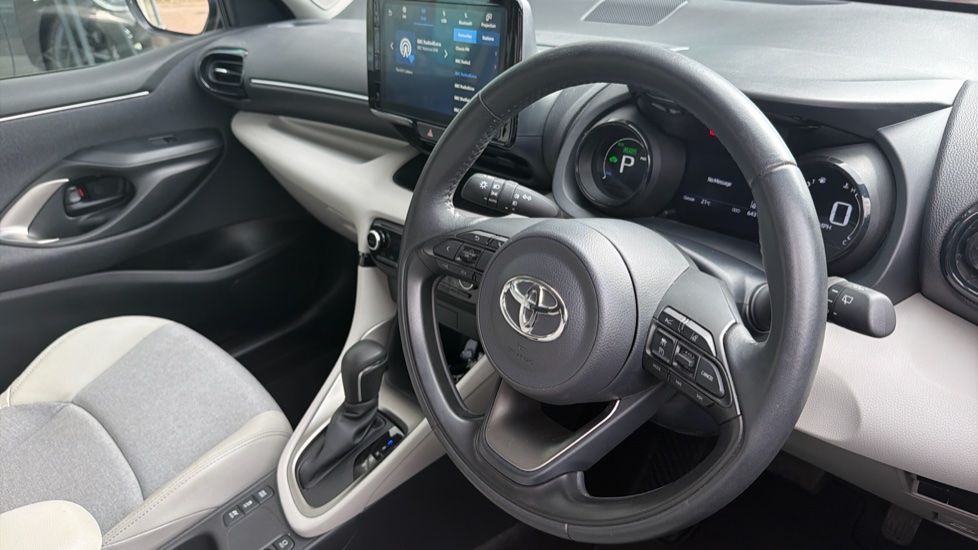 Toyota Yaris 1.5 Hybrid Excel 5dr CVT Hybrid Hatchback - Image 7