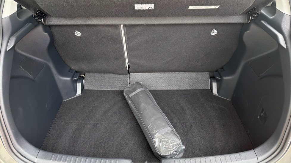Toyota Yaris 1.5 Hybrid Excel 5dr CVT Hybrid Hatchback - Image 13