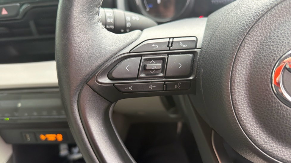 Toyota Yaris 1.5 Hybrid Excel 5dr CVT Hybrid Hatchback - Image 36