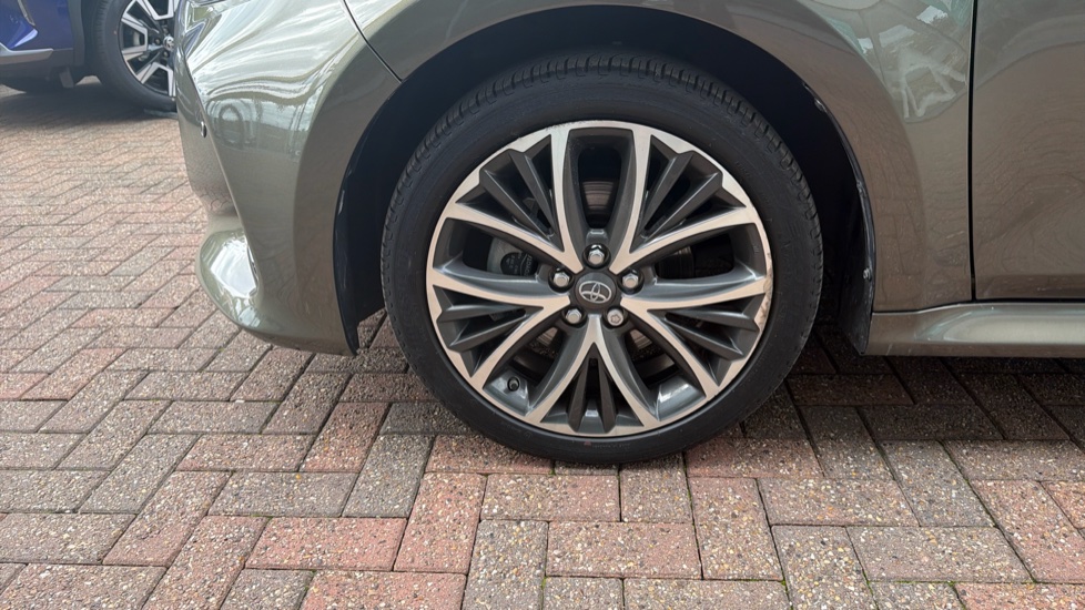 Toyota Yaris 1.5 Hybrid Excel 5dr CVT Hybrid Hatchback - Image 42