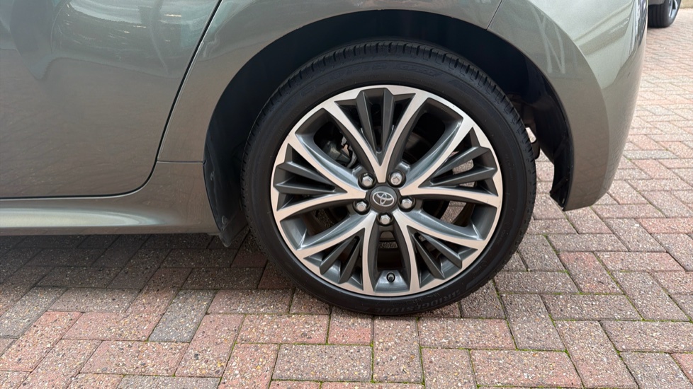 Toyota Yaris 1.5 Hybrid Excel 5dr CVT Hybrid Hatchback - Image 43