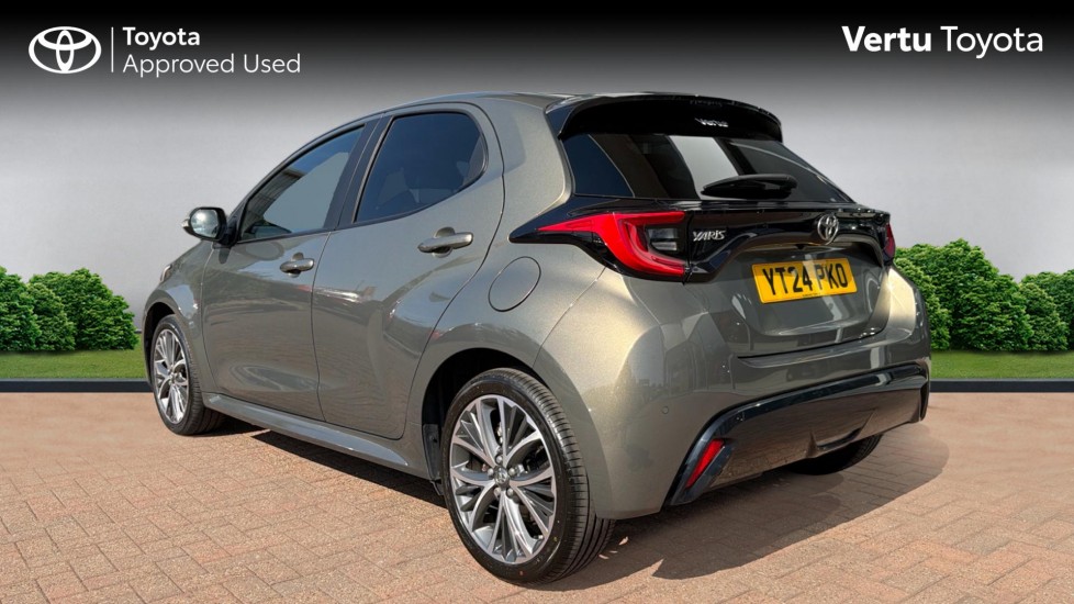 Toyota Yaris 1.5 Hybrid Excel 5dr CVT Hybrid Hatchback - Image 4