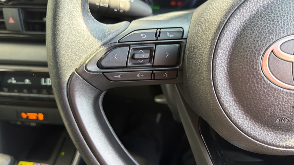 Toyota Yaris 1.5 Hybrid Excel 5dr CVT Hybrid Hatchback - Image 36