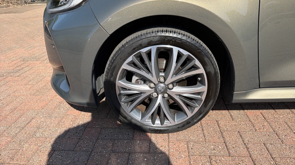 Toyota Yaris 1.5 Hybrid Excel 5dr CVT Hybrid Hatchback - Image 42