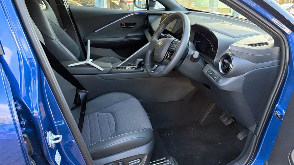 Toyota C-HR 1.8 Hybrid Excel 5dr CVT Hybrid Hatchback - Image 12