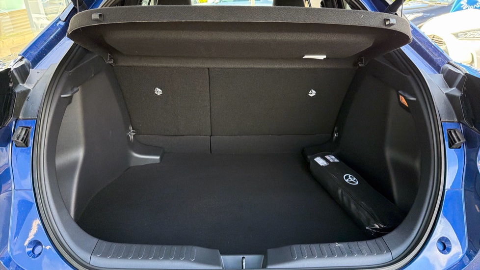 Toyota C-HR 1.8 Hybrid Excel 5dr CVT Hybrid Hatchback - Image 13