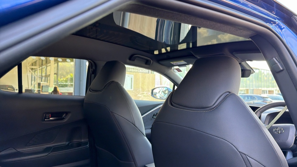 Toyota C-HR 1.8 Hybrid Excel 5dr CVT Hybrid Hatchback - Image 19