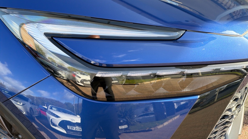 Toyota C-HR 1.8 Hybrid Excel 5dr CVT Hybrid Hatchback - Image 20