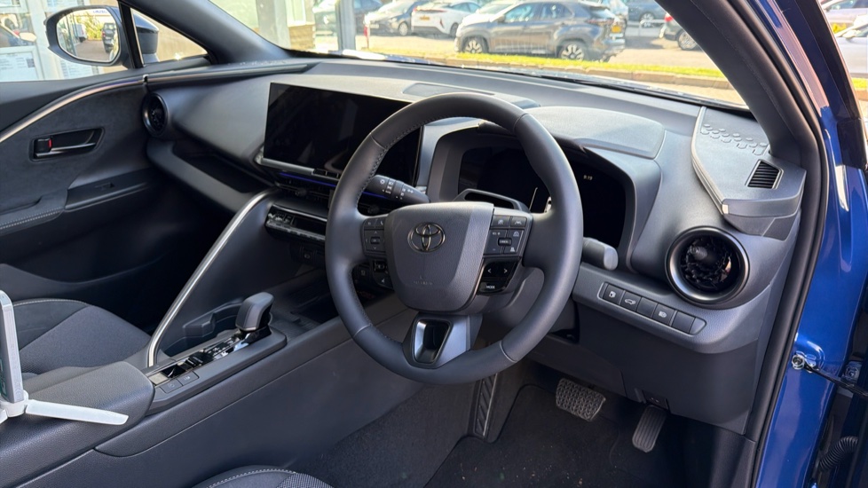 Toyota C-HR 1.8 Hybrid Excel 5dr CVT Hybrid Hatchback - Image 34