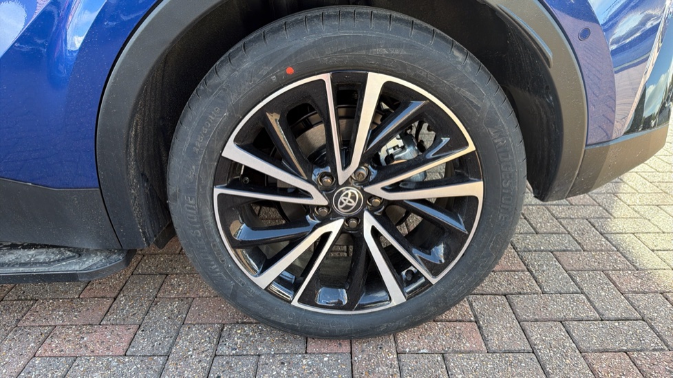 Toyota C-HR 1.8 Hybrid Excel 5dr CVT Hybrid Hatchback - Image 41