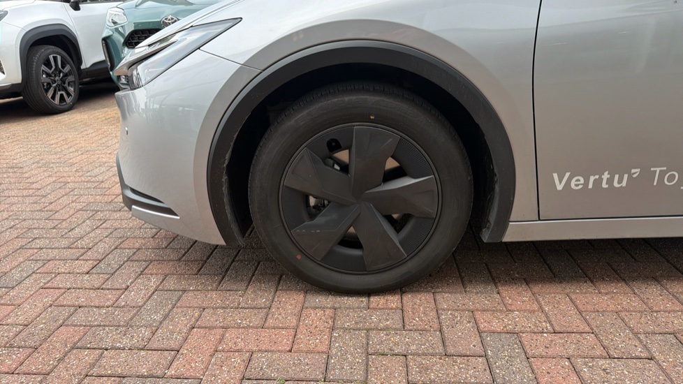 Toyota Prius 2.0 PHEV Design 5dr CVT Hatchback - Image 42