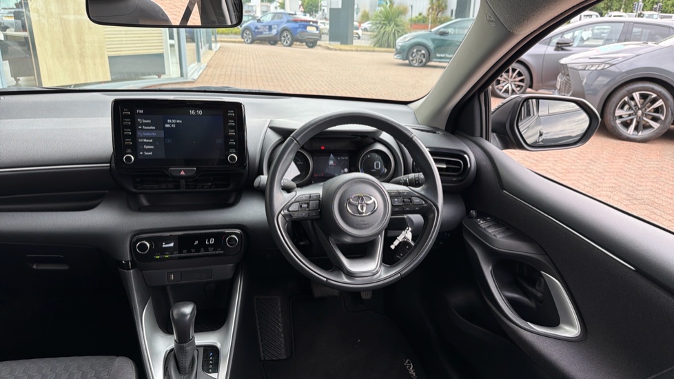 Toyota Yaris 1.5 Hybrid Design 5dr CVT Hybrid Hatchback - Image 7