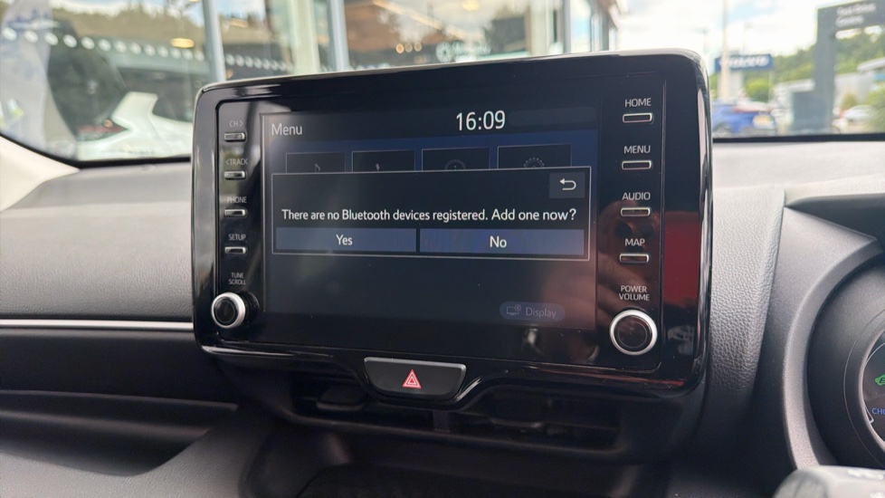 Toyota Yaris 1.5 Hybrid Design 5dr CVT Hybrid Hatchback - Image 29