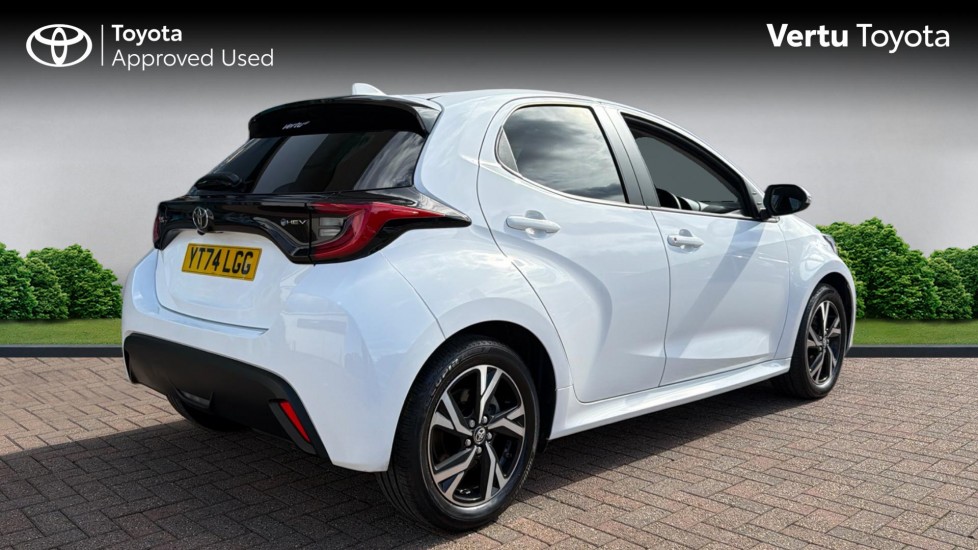 Toyota Yaris 1.5 Hybrid Design 5dr CVT Hybrid Hatchback - Image 2