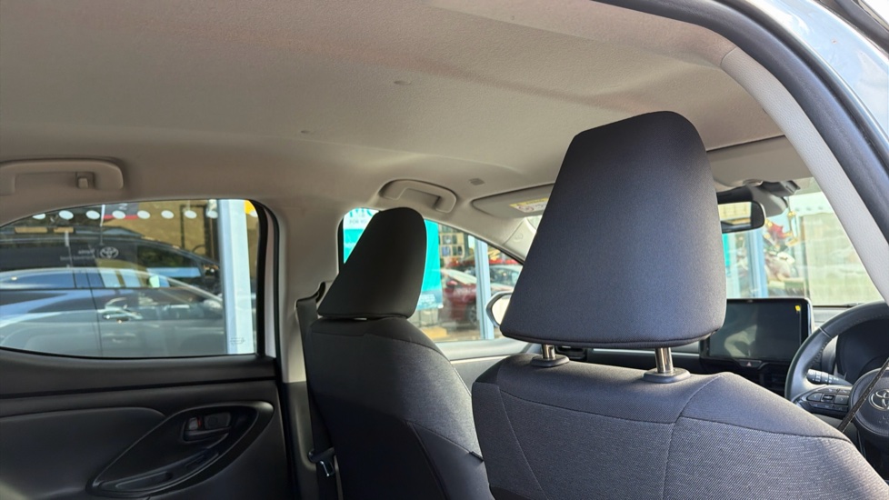 Toyota Yaris 1.5 Hybrid Design 5dr CVT Hybrid Hatchback - Image 19