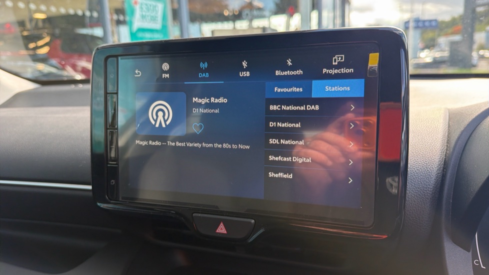 Toyota Yaris 1.5 Hybrid Design 5dr CVT Hybrid Hatchback - Image 32
