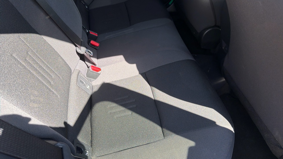 Toyota C-HR 2.0 PHEV Design 5dr CVT Hatchback - Image 17