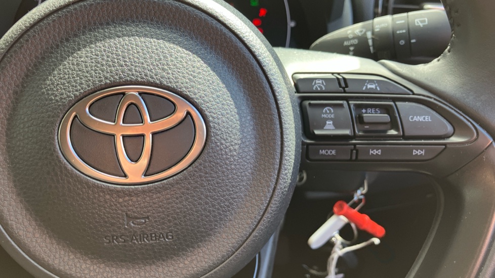 Toyota Yaris 1.5 Hybrid Design 5dr CVT Hybrid Hatchback - Image 37