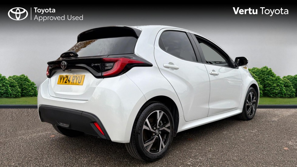 Toyota Yaris 1.5 Hybrid Design 5dr CVT Hybrid Hatchback - Image 2